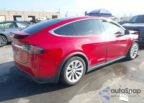 2018 Tesla Model X 100D/75D/P100D from USA, damaged, VIN 5YJXCBE26JF121310
